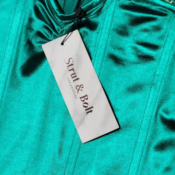 Womens Jade Sleeveless Adjustable Spaghetti Strap Zip Back V-Neck Satin Top - Picture 13 of 14